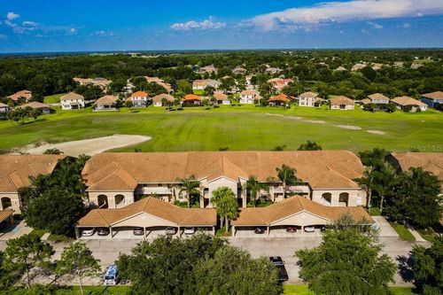 107-811 Fairwaycove Ln, BRADENTON, FL, 34212-6346 | Card Image