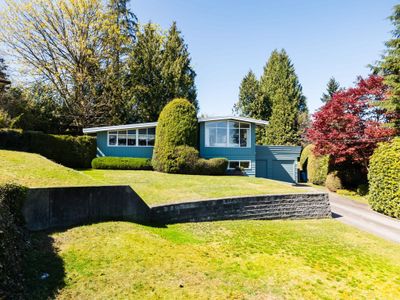 3090 Lazy A St, House other with 3 bedrooms, 2 bathrooms and 6 parking in Coquitlam BC | Image 2