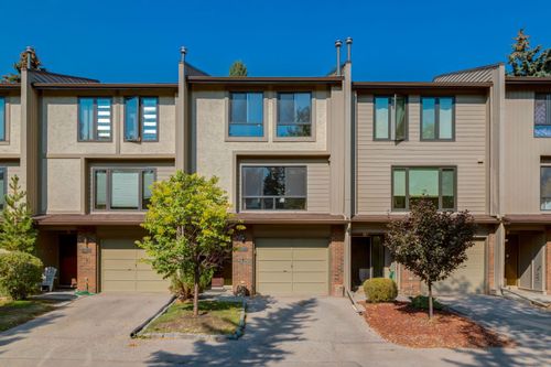 20 Point Mckay Court Nw, Calgary, AB, T3B5B7 | Card Image