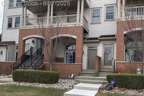 50115 Harding St, Canton, MI, 48188-6713 | Card Image