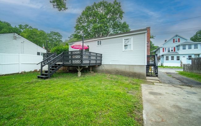 83 Armstrong St, House other with 2 bedrooms, 1 bathrooms and 3 parking in West Springfield MA | Image 23