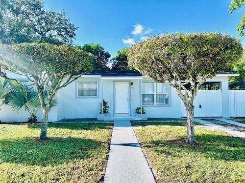 3420 Nw 2nd St, Lauderhill, FL, 33311-8307 | Card Image