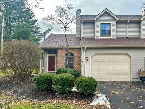 384 Fowler St, Cortland, OH, 44410-1303 | Card Image