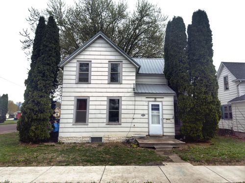 391 W Franklin St, Wells, MN, 56097-1159 | Card Image