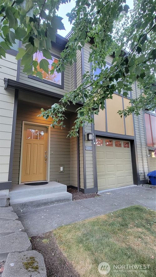 111 164th Pl Se, Bothell, WA, 98012-9194 | Card Image
