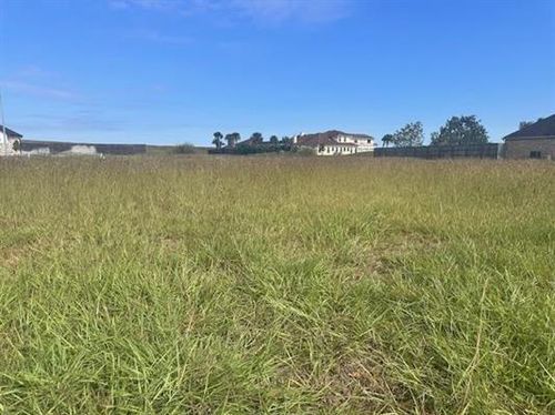 3635 Trenton Ln, Beaumont, TX, 77706-1305 | Card Image