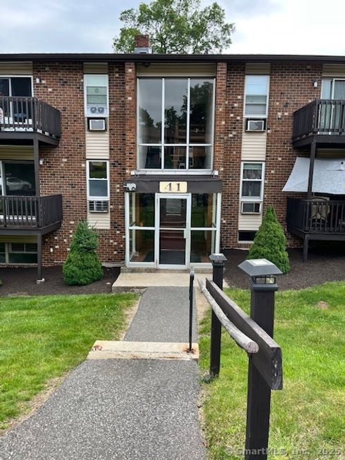 apt-9-41 Balance Rock Road, Seymour, CT, 06483 | Card Image