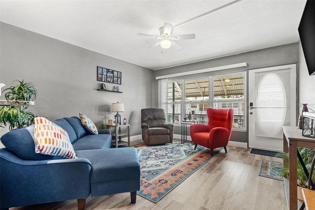 APT-1051 - 4071 55 Th Way N, Condo with 1 bedrooms, 1 bathrooms and null parking in KENNETH CITY FL | Image 5