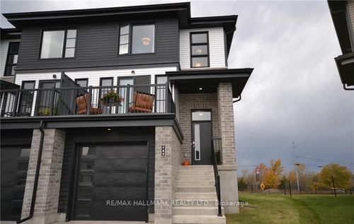 143 Superior Dr, Amherstview, ON, K7N0E5 | Card Image