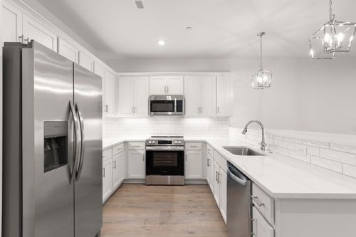 102 Leggo Ave, Mount Juliet, TN, 37122-2757 | Card Image