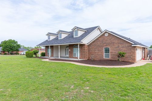 222 Sugar Biscuit Ln, Abilene, TX, 79602-5565 | Card Image