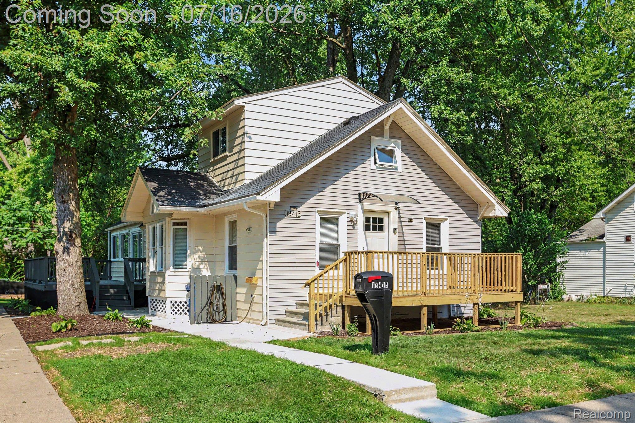 Residential in Redford Charter Township 3