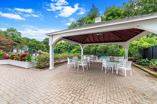 333 - 333 Bishops Forest Dr, Condo with 2 bedrooms, 3 bathrooms and 1 parking in Waltham MA | Image 22