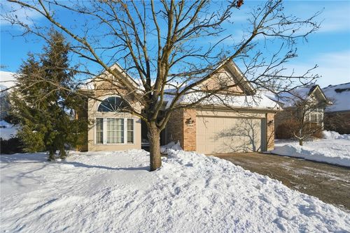 2369 Polo Park Dr, West Carrollton, OH, 45439-3270 | Card Image