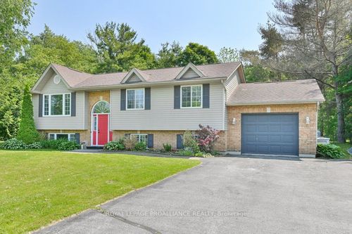 33 Hanthorn St, Prince Edward, ON, K0K1L0 | Card Image