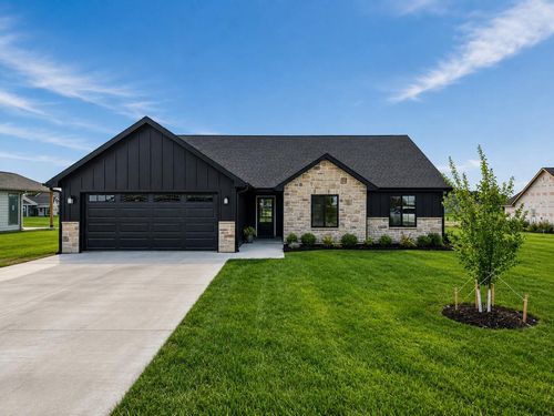 2006 Sterling Dr, MOBERLY, MO, 65270 | Card Image