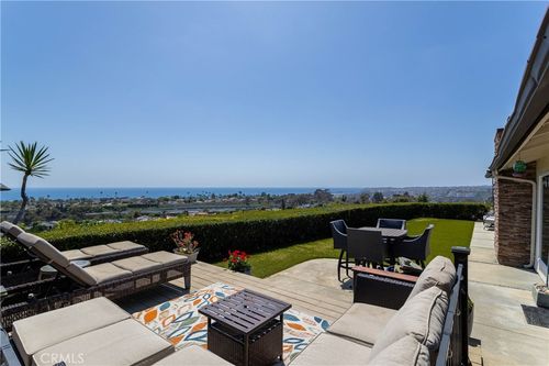 4121 Calle Bienvenido, San Clemente, CA, 92673-2613 | Card Image