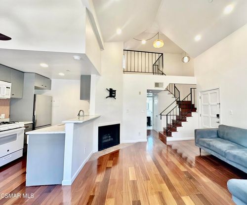 apt-205-1118 E Palmer Ave, Glendale, CA, 91205-4400 | Card Image
