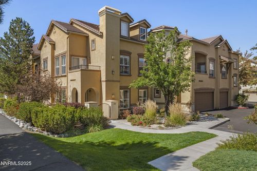1724-17000 Wedge Pkwy, Reno, NV, 89511-3307 | Card Image