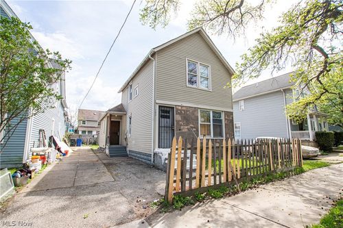 7017 Colgate Ave Front, 7015 Colgate Rear Avenue, Cleveland, OH, 44102 | Card Image