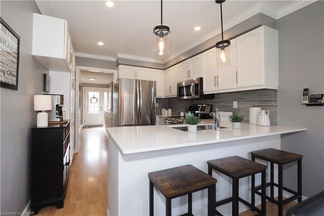 10 Simone Pl, House other with 3 bedrooms, 3 bathrooms and 6 parking in Ayr ON | Image 16