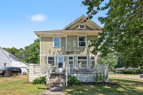 279 Wall St, Zeeland, MI, 49464-2126 | Card Image