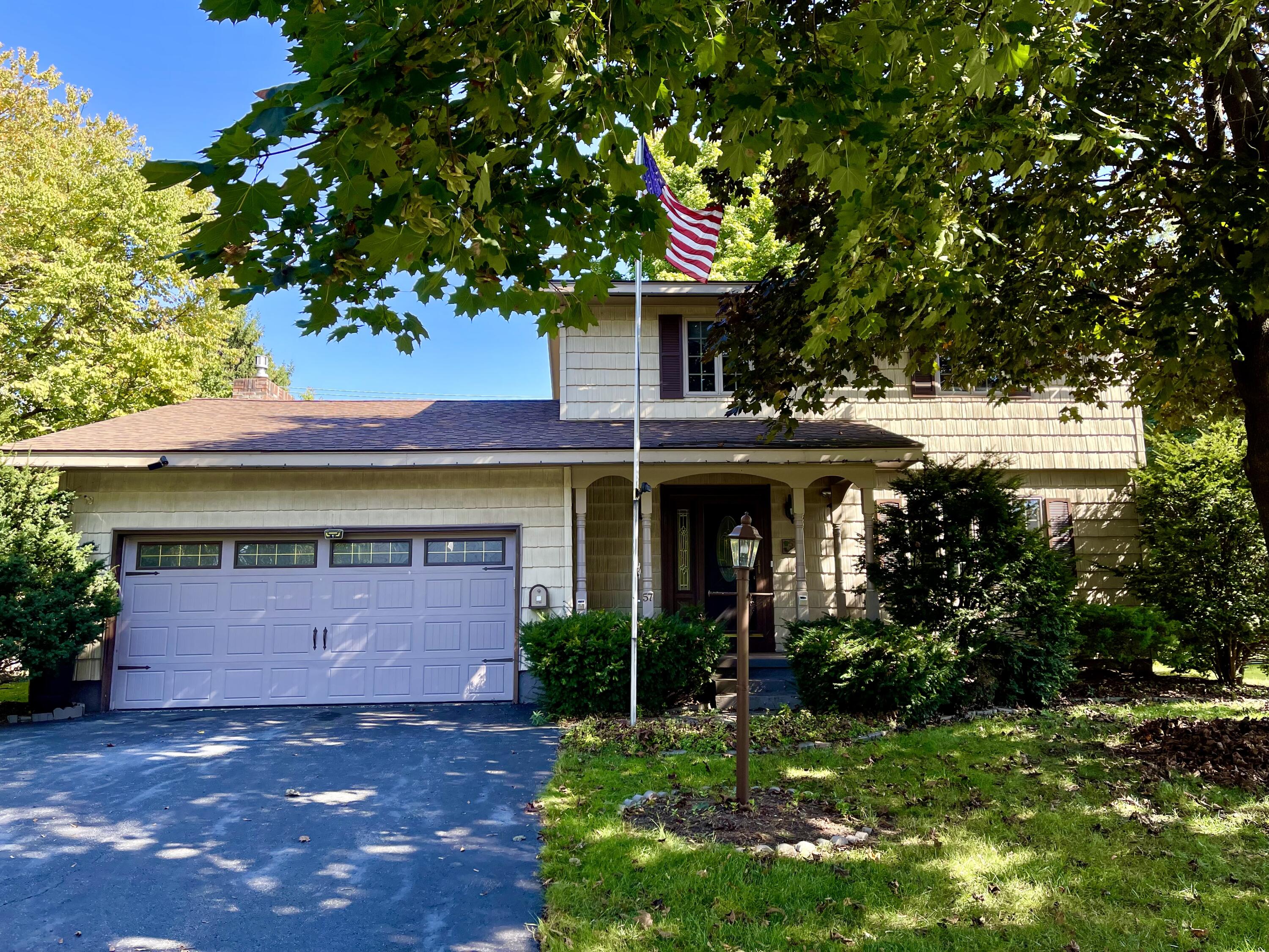 Cogan Ave, Plattsburgh, NY 12901