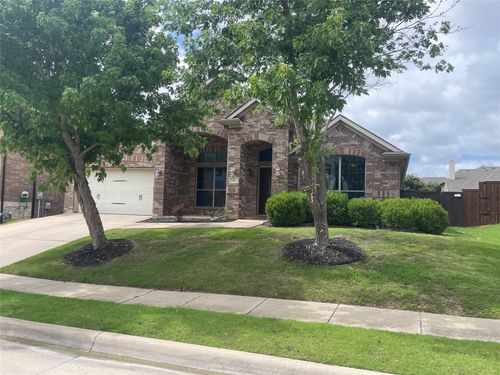 421 Brighton St, Roanoke, TX, 76262-6409 | Card Image