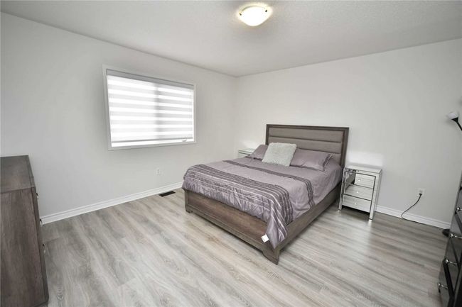 3231 Sharp Rd, House attached with 3 bedrooms, 4 bathrooms and 2 parking in Burlington ON | Image 20