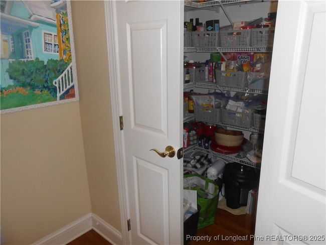 Kitchen/Breakfast area pantry | Image 24