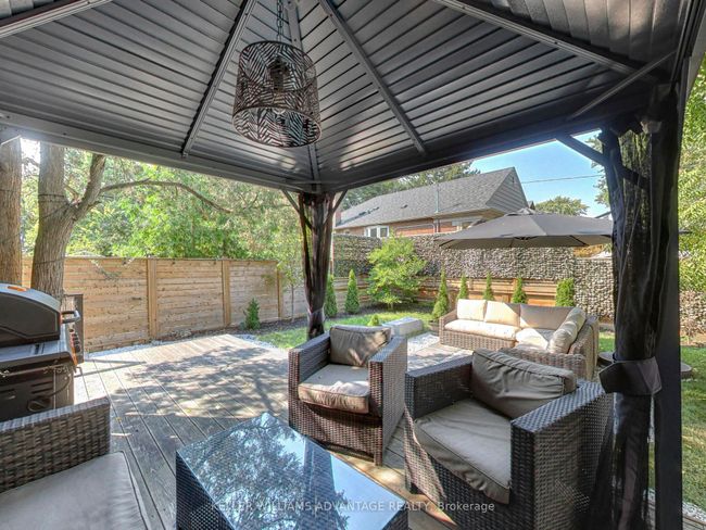 854 Royal York Rd, House other with 3 bedrooms, 3 bathrooms and 5 parking in Etobicoke ON | Image 35