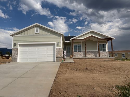 213-750 E 450 N, Mt Pleasant, UT, 84647-2126 | Card Image