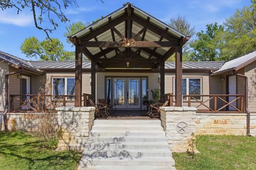 18335 Fm 86, Red Rock, TX, 78662-2507 | Card Image