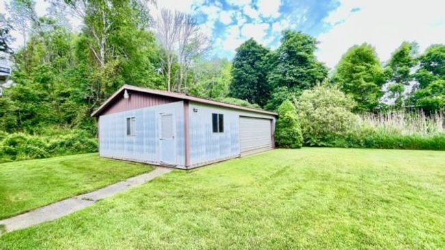 3864 S Lakeshore Rd, House other with 3 bedrooms, 1 bathrooms and null parking in Harbor Beach MI | Image 6
