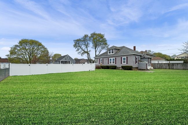 2 Avon St, House other with 3 bedrooms, 2 bathrooms and 4 parking in Peabody MA | Image 34