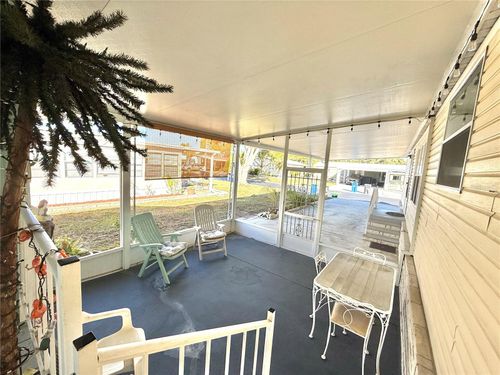 209 N Saint Thomas Cir, APOLLO BEACH, FL, 33572-2256 | Card Image