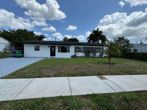 4529 Sw 24th St, Fort Lauderdale, FL, 33317-6659 | Card Image
