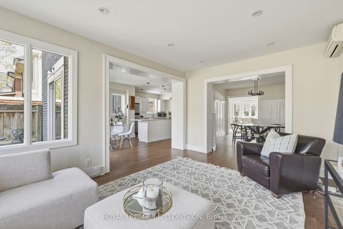 102 Ridge Dr, Toronto, ON, M4T1B8 | Card Image