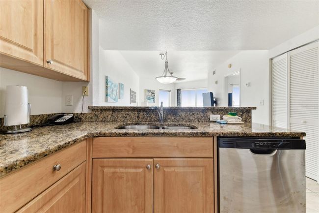 507 - 11605 Gulf Blvd, Condo with 2 bedrooms, 2 bathrooms and null parking in TREASURE ISLAND FL | Image 13