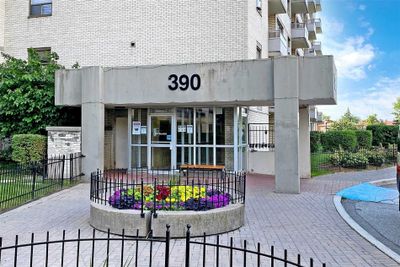 611 - 390 Dixon Rd, Condo with 3 bedrooms, 2 bathrooms and 1 parking in Etobicoke ON | Image 2