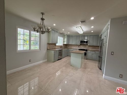 12623 Jolette Ave, Granada Hills, CA, 91344-1426 | Card Image