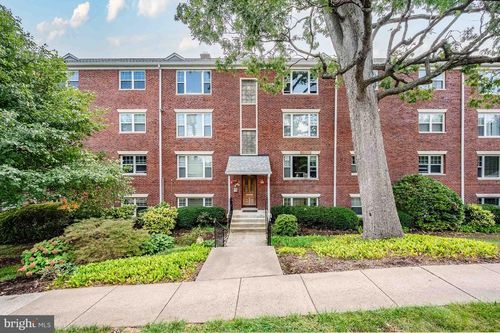 s205-1402 12th Street N, ARLINGTON, VA, 22209 | Card Image