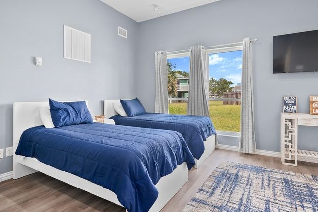 1819 Bay Shore Dr, House other with 3 bedrooms, 3 bathrooms and null parking in Rockport TX | Image 33