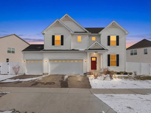 387 S Pointe Ave, South Elgin, IL, 60177-3148 | Card Image