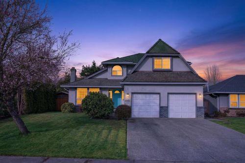 4851 208a St, Langley, BC, V3A5X9 | Card Image