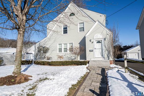 18 Day Spring Ave, Hamden, CT, 06518-3002 | Card Image