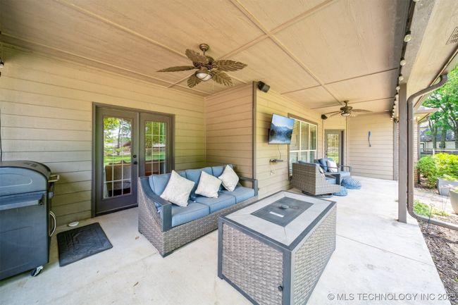 6922 Hackberry Rdg, House other with 5 bedrooms, 5 bathrooms and null parking in Owasso OK | Image 61