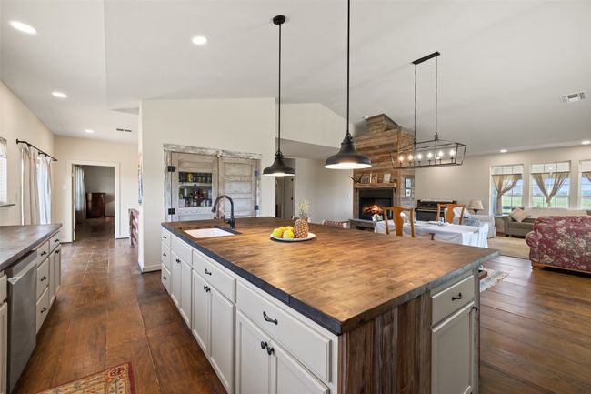 Country Kitchen | Image 7