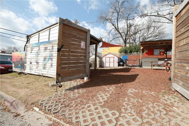 1311 E 7 Th St, Home with 0 bedrooms, 0 bathrooms and 12 parking in Austin TX | Image 6