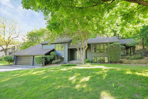 745 Virginia Shores Cir, Excelsior, MN, 55331-8217 | Card Image